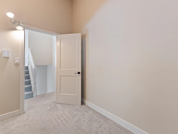 105-9264 122 Street, Surrey, BC, V3V 4L5 - 23