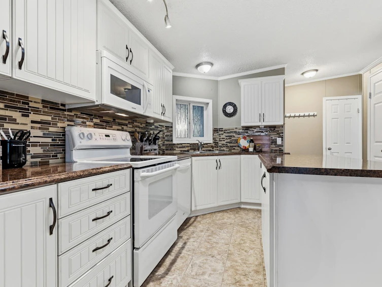 11-44565 Monte Vista Drive, Chilliwack, BC, V2R 5Y4 - 11