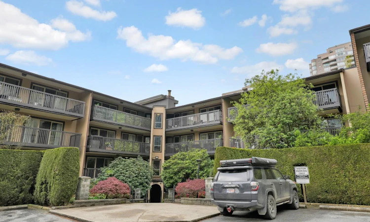 304-9847 Manchester Drive