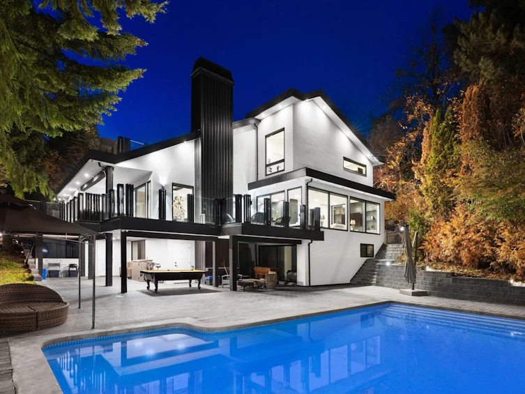 1110 Hillside Road, West Vancouver, BC, V7S 2G2