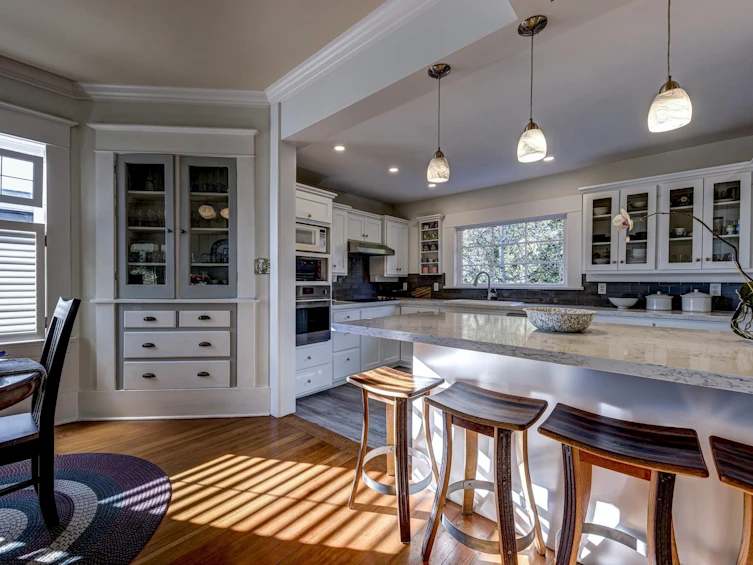 3039 St. Georges Avenue, North Vancouver, BC, V7N 1V1 - 9