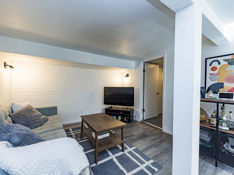 3039 St. Georges Avenue, North Vancouver, BC, V7N 1V1 - 24