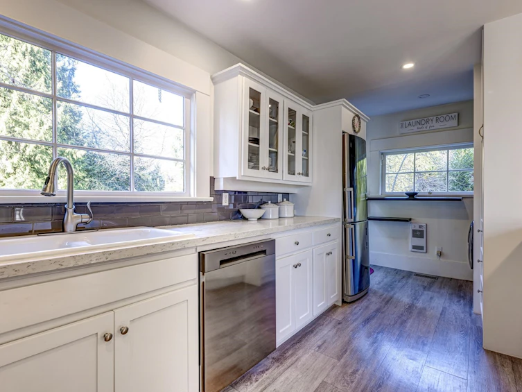 3039 St. Georges Avenue, North Vancouver, BC, V7N 1V1 - 12