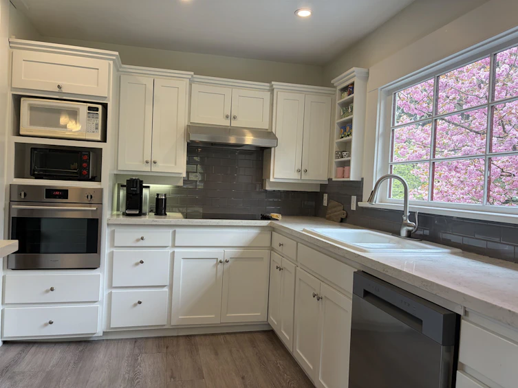 3039 St. Georges Avenue, North Vancouver, BC, V7N 1V1 - 14