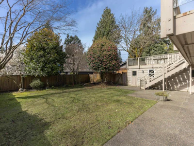 6297 Mackenzie Street - 4