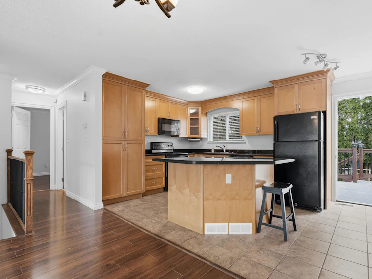 2842 Woodland Court, Langley, BC, V2Y 1G1 - 22