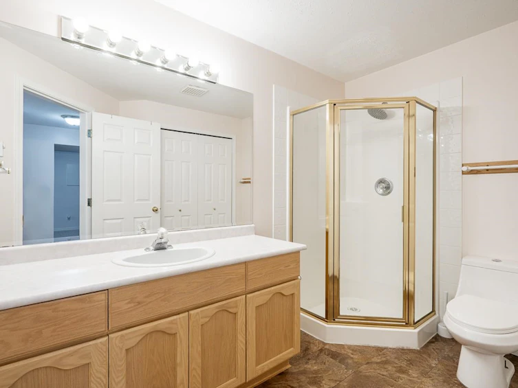 4866 196th Street Street, Langley, BC, V3A 7Z7 - 32