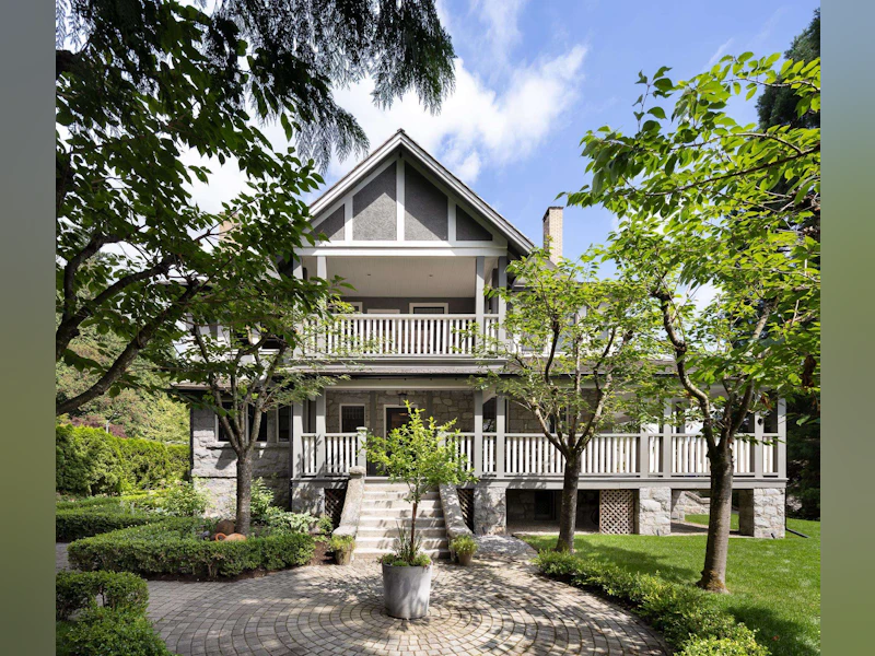 3545 Dowsley Court, North Vancouver BC V7N 1X4