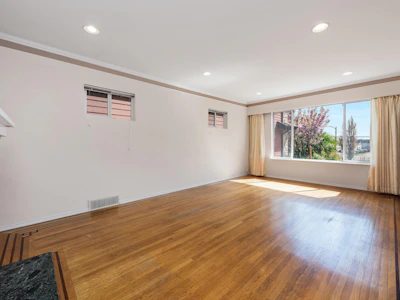 153 SE Marine Drive - 5