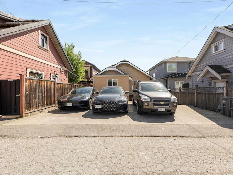 153 SE Marine Drive, Vancouver, BC, V5X 2S2 - 25