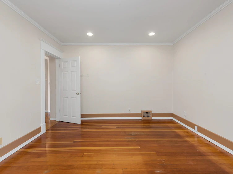153 SE Marine Drive, Vancouver, BC, V5X 2S2 - 11