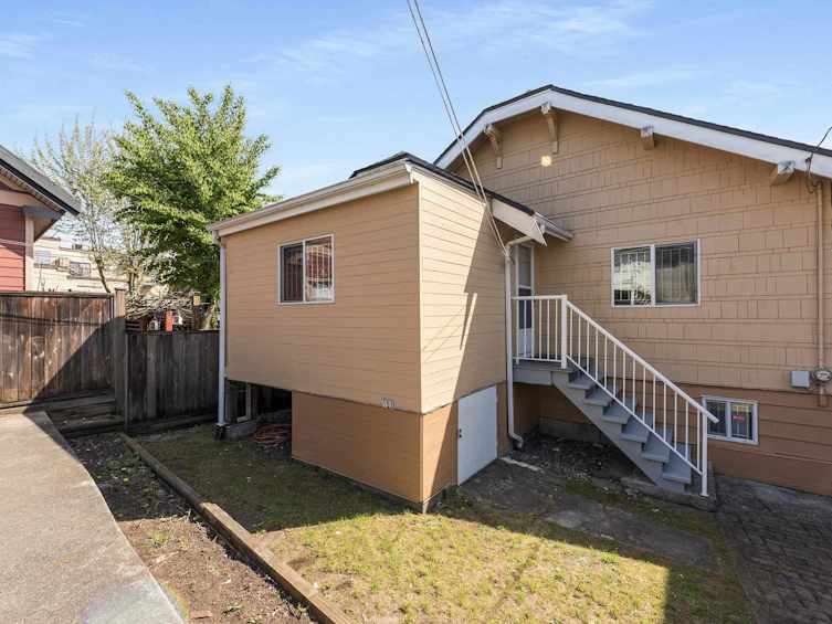 153 SE Marine Drive, Vancouver, BC, V5X 2S2 - 24