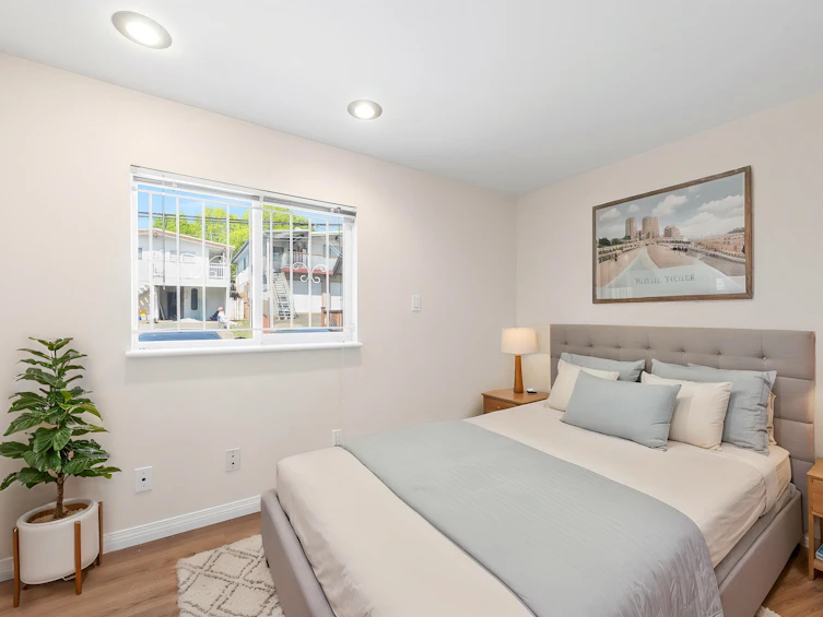 153 SE Marine Drive, Vancouver, BC, V5X 2S2 - 8