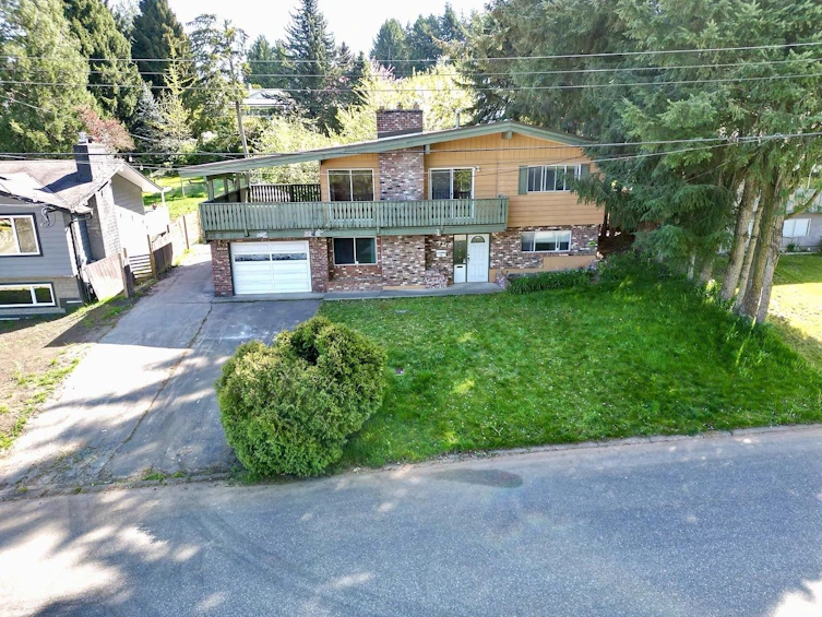 2710 Moorland Street, Abbotsford, BC, V2T 3V3 - 2