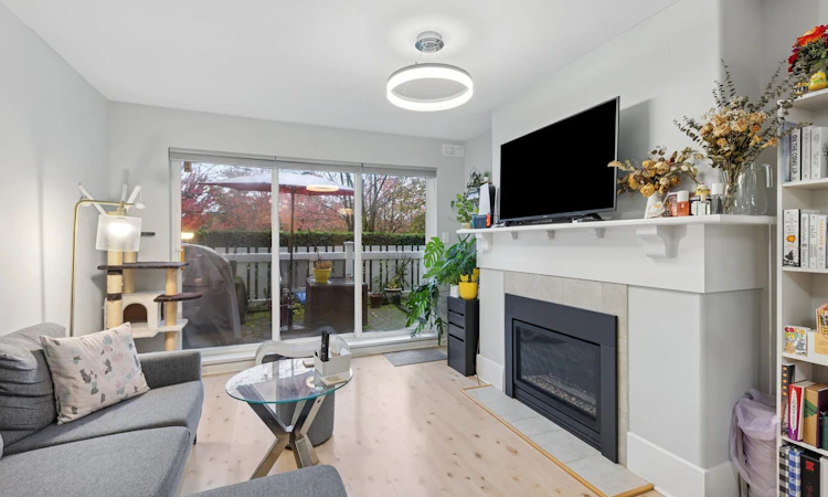 110-5900 Dover Crescent