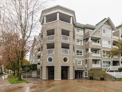 110-5900 Dover Crescent - 2