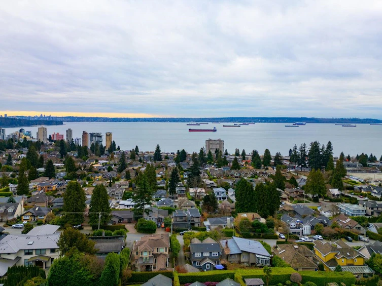 2338 Ottawa Avenue, West Vancouver, BC, V7V 2S9