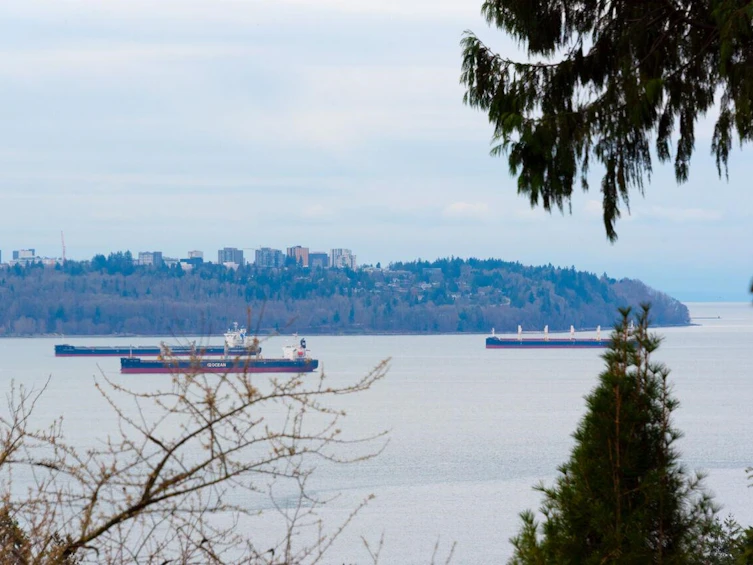 2338 Ottawa Avenue, West Vancouver, BC, V7V 2S9 - 2