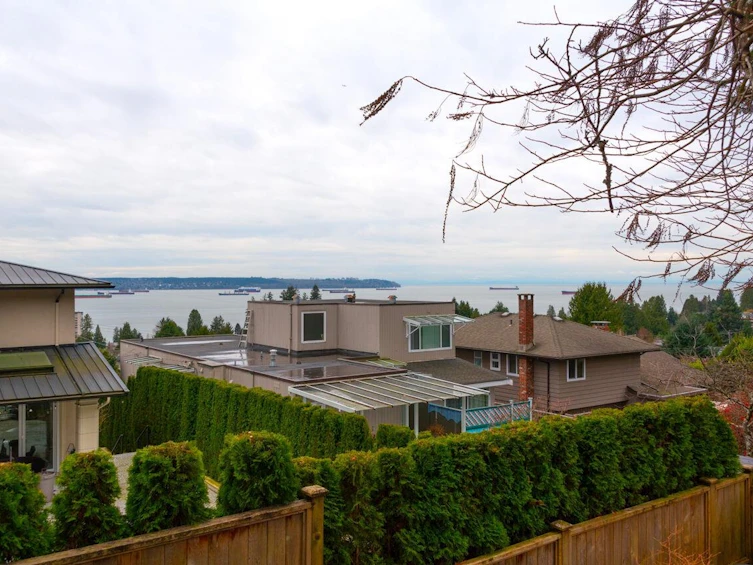 2338 Ottawa Avenue, West Vancouver, BC, V7V 2S9 - 5