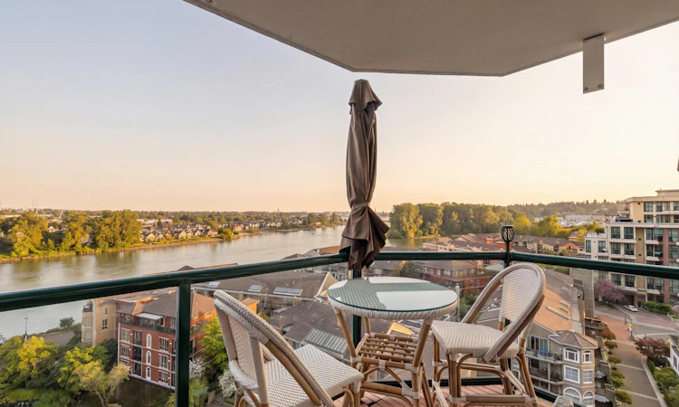 1208-10 Laguna Court