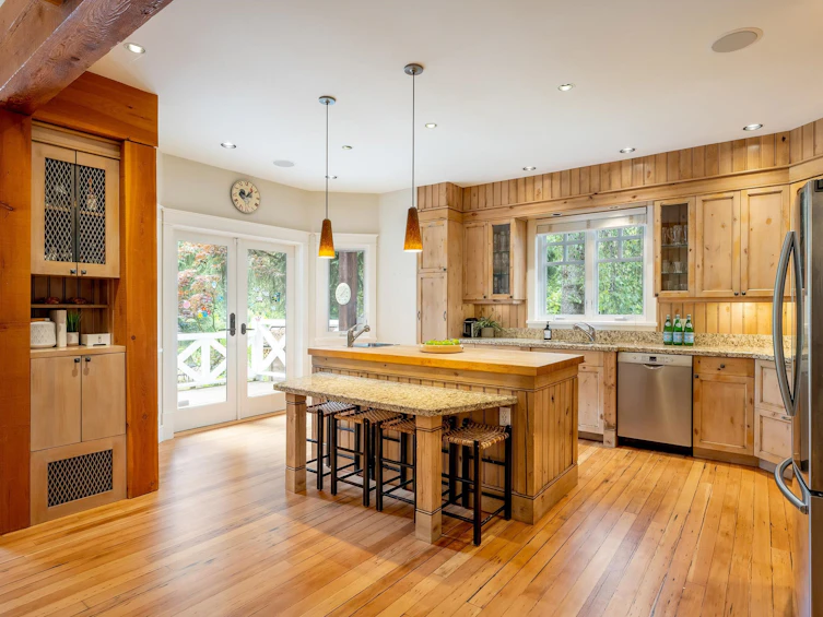 7313 Fitzsimmons Road South, Whistler, BC, V8E 0E5 - 12
