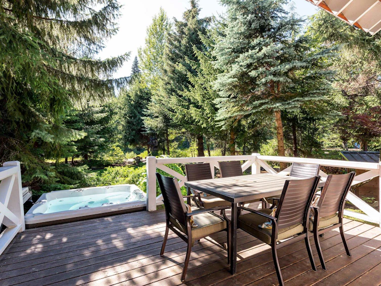 7313 Fitzsimmons Road South, Whistler, BC, V8E 0E5 - 4