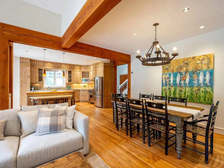 7313 Fitzsimmons Road South, Whistler, BC, V8E 0E5 - 9