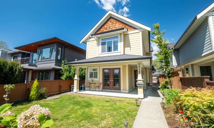 318 W 18th Street