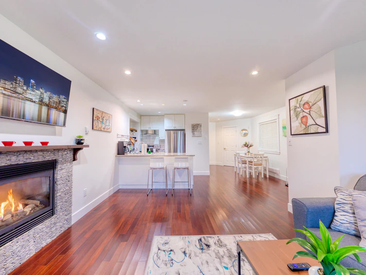 318 W 18th Street, North Vancouver, BC, V7M 1W9 - 22