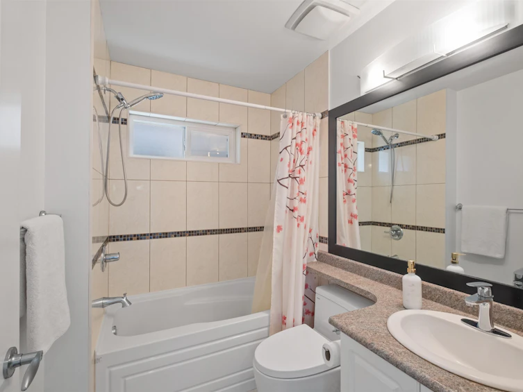 318 W 18th Street, North Vancouver, BC, V7M 1W9 - 28