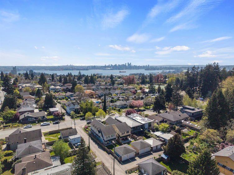 318 W 18th Street, North Vancouver, BC, V7M 1W9 - 35