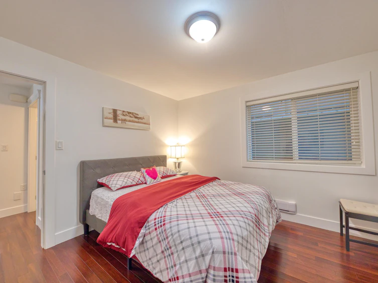 318 W 18th Street, North Vancouver, BC, V7M 1W9 - 27