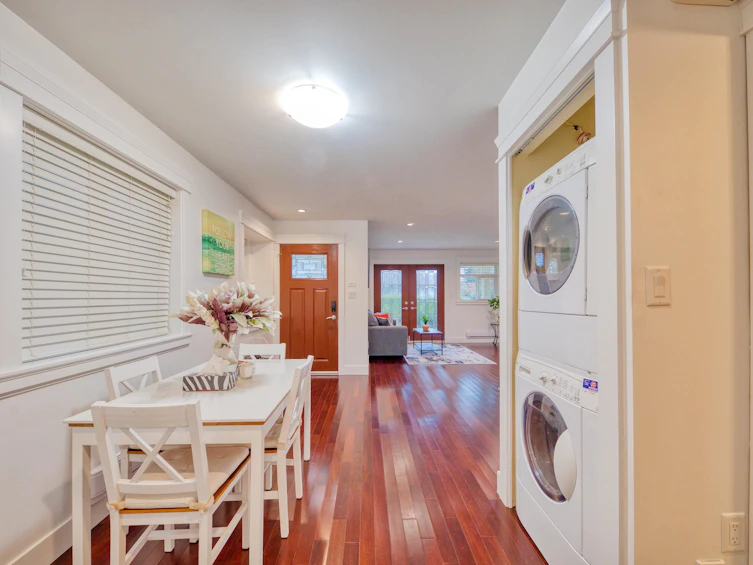 318 W 18th Street, North Vancouver, BC, V7M 1W9 - 26