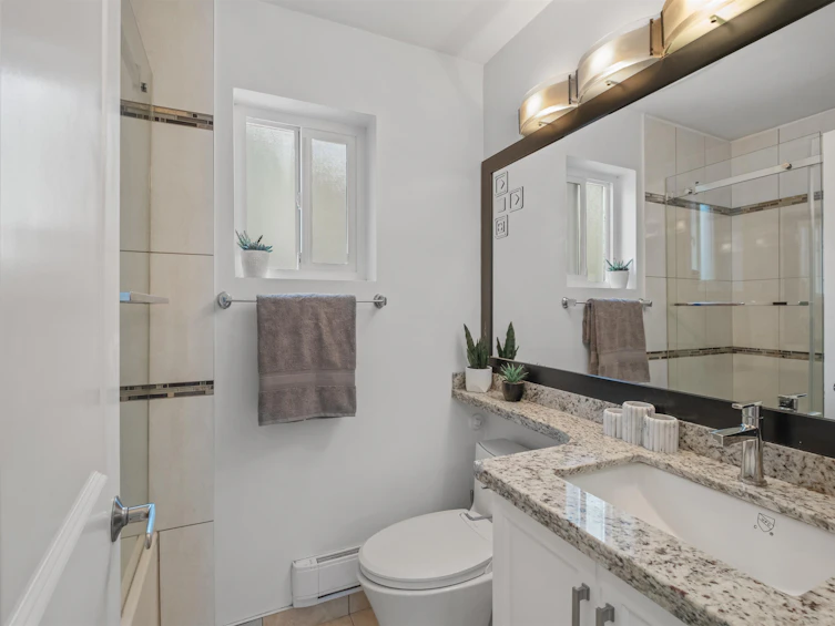 318 W 18th Street, North Vancouver, BC, V7M 1W9 - 15