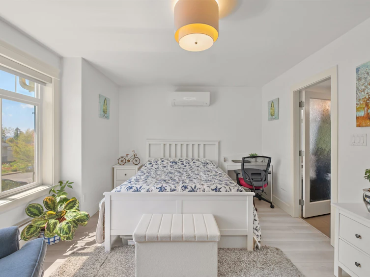 318 W 18th Street, North Vancouver, BC, V7M 1W9 - 10