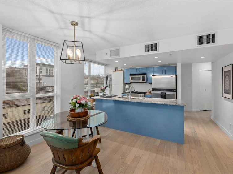708-188 E Esplanade, North Vancouver, BC, V7L 4Y1 - 9