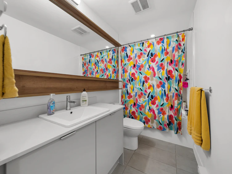220-2493 Montrose Avenue, Abbotsford, BC, V2S 3T2 - 11