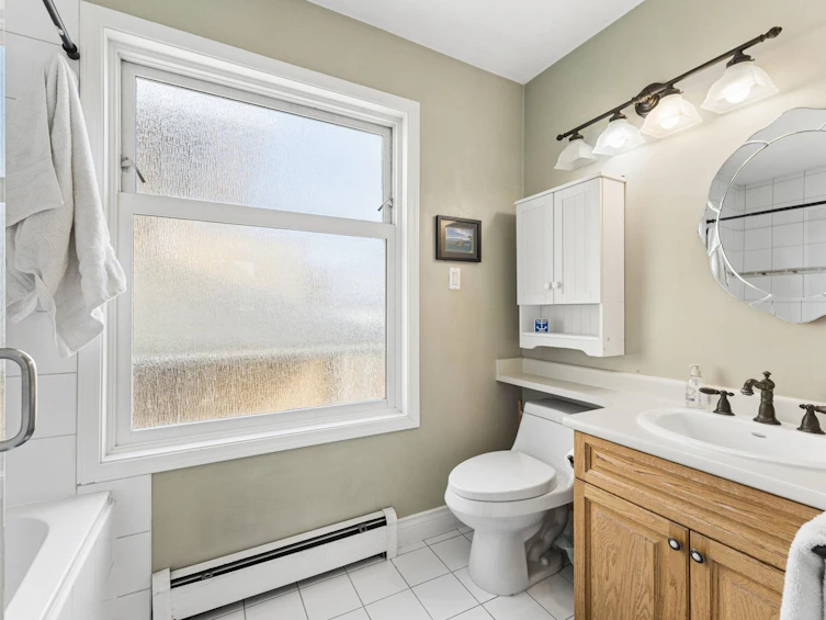 408 E 2nd Street, North Vancouver, BC, V7L 1C8 - 26