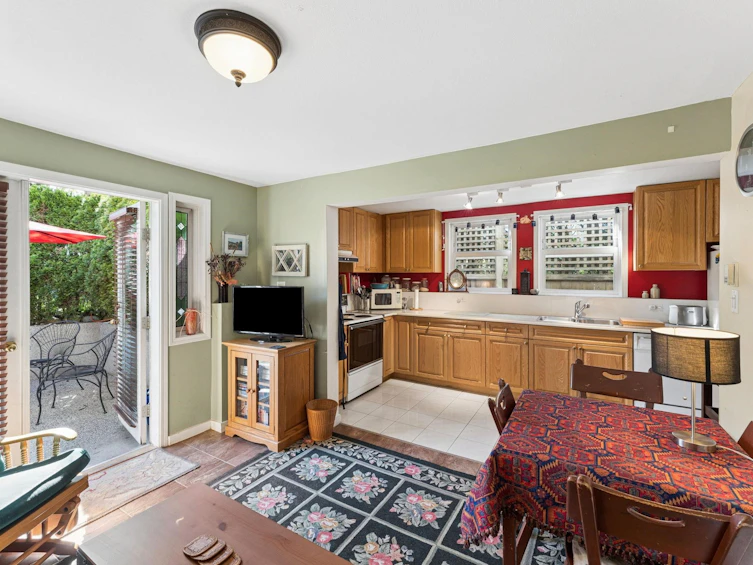 408 E 2nd Street, North Vancouver, BC, V7L 1C8 - 29