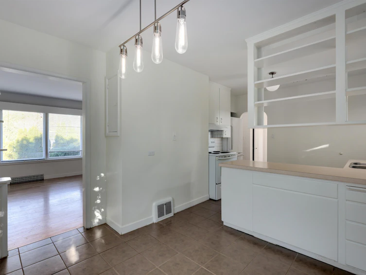 509 E Keith Road, North Vancouver, BC, V7L 1W3 - 11