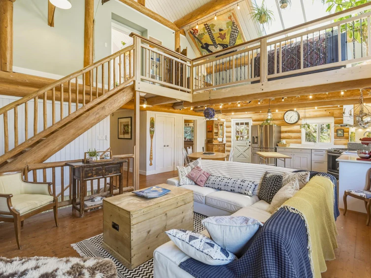 1253 Adams Road, Bowen Island, BC, V0N 1G2 - 4