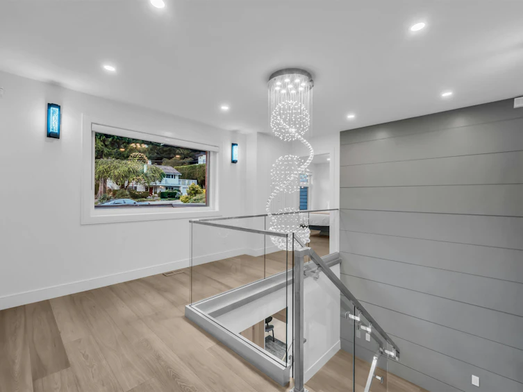 929 Canyon Boulevard, North Vancouver, BC, V7R 2J9 - 17