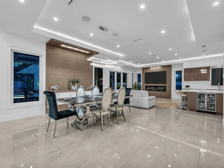 929 Canyon Boulevard, North Vancouver, BC, V7R 2J9 - 7