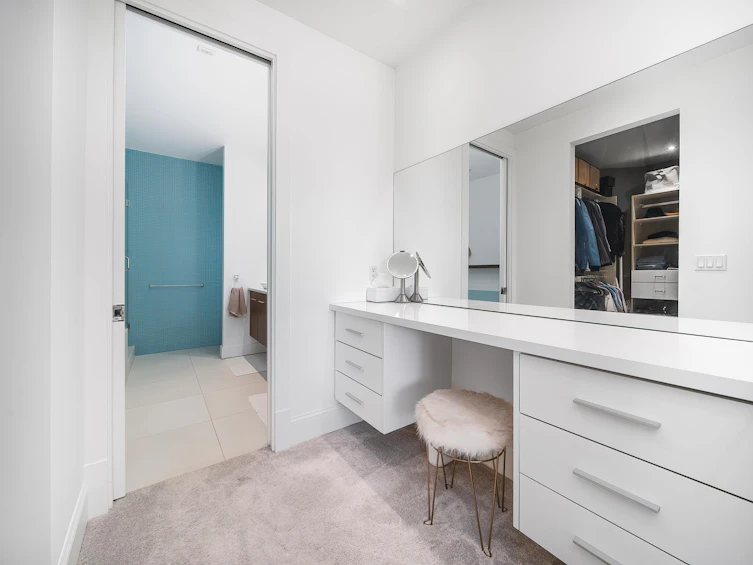 18 Hythe Avenue, Burnaby, BC, V5B 3H7 - 8