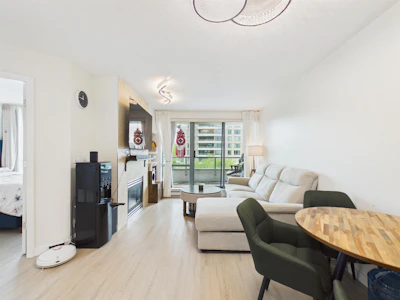 501-6611 Southoaks Crescent - 2