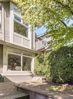1823 Napier Street