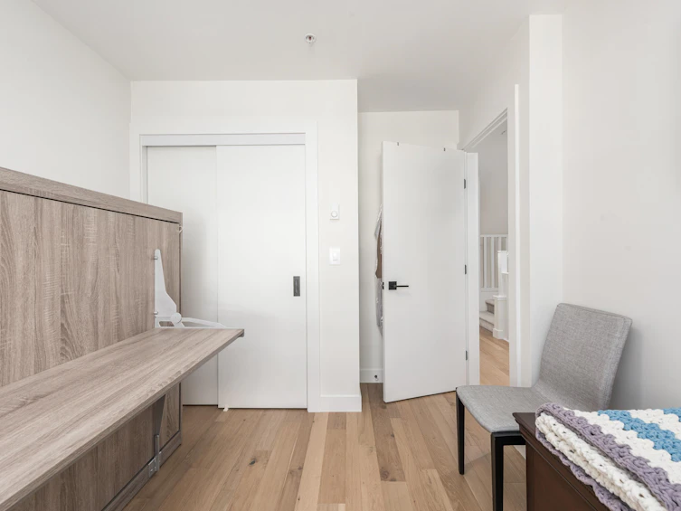 1823 Napier Street, Vancouver, BC, V5L 2N4 - 18