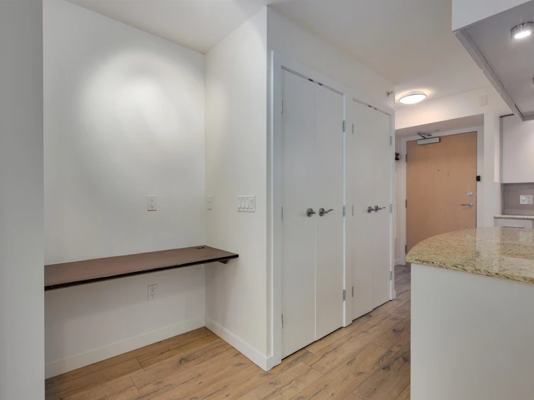 306-683 W Victoria Park, North Vancouver, BC, V7M 0A2 - 10