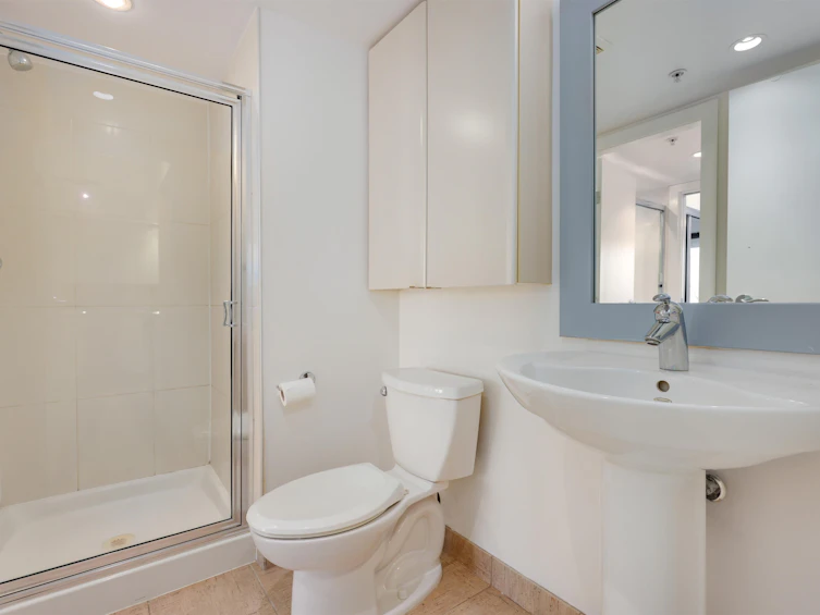 306-683 W Victoria Park, North Vancouver, BC, V7M 0A2 - 15