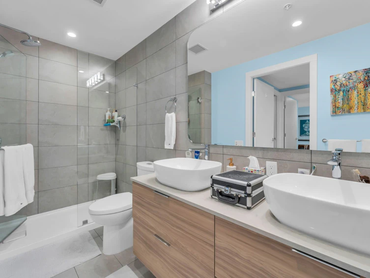 1101-2375 Emery Court, North Vancouver, BC, V7J 0E8 - 22